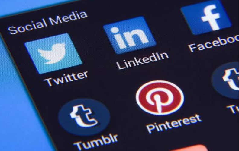 New Social Media Trend Takes the Internet by Storm